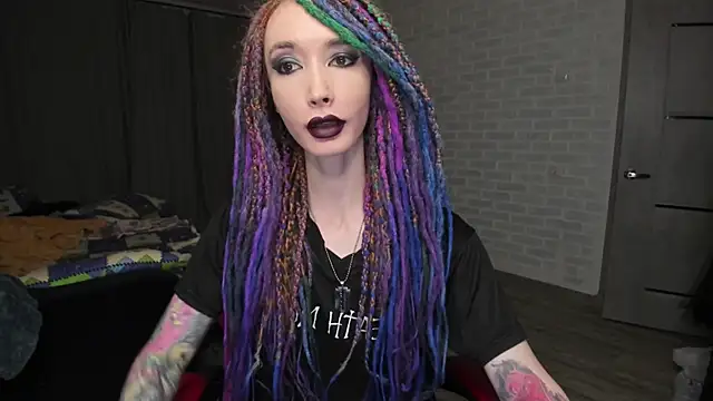 Roxy Silver online show from January 9, 1:56 pm