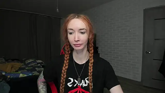 Roxy Silver online show from February 25, 1:52 am