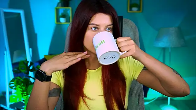 NicoleMun online show from May 31, 4:36 pm