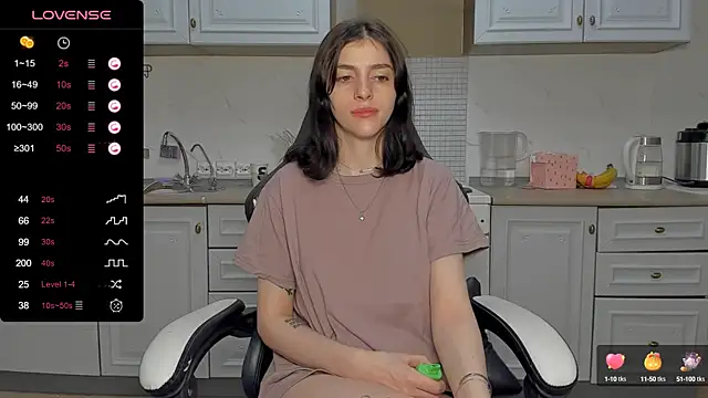 broosnica1 online show from January 29, 1:07 pm