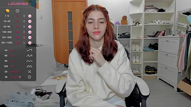 broosnica1 online show from May 28, 7:49 am