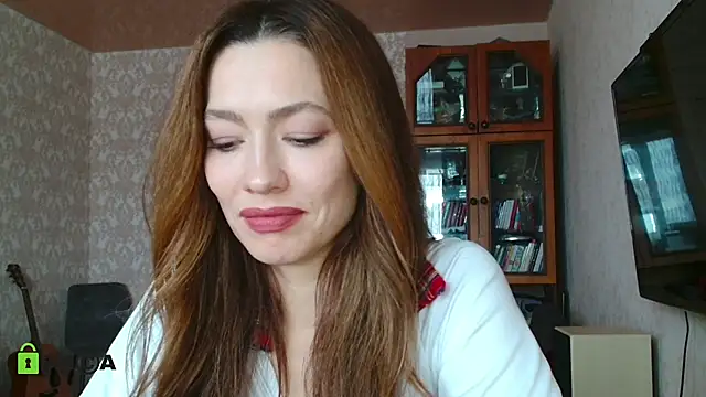 alicia spicy online show from December 3, 6:59 am