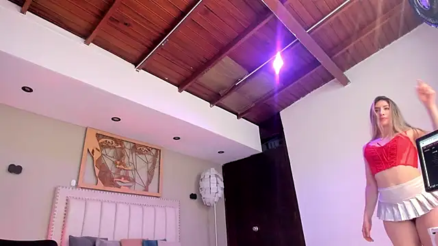  AlejaCruz  online show from April 1, 5:21 pm