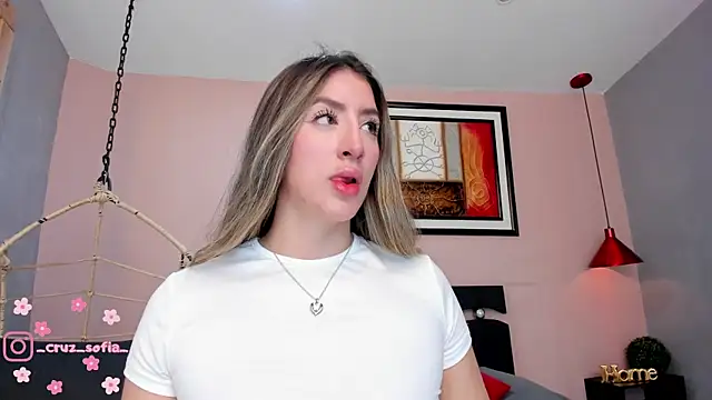 Snapshot of _AlejaCruz_ chatting on May 1, 5:39 pm AlejaCruz online show from May 1, 5:39 pm