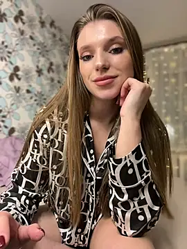 Snapshot of adel_secret chatting on February 24, 11:41 pm adel secret online show from February 24, 11:41 pm