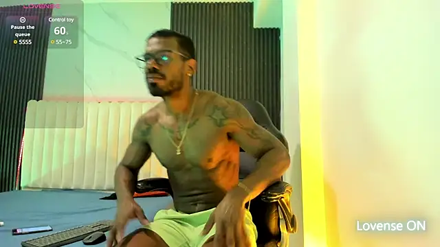 Snapshot of Ganiimedes chatting on March 10, 7:40 pm Ganiimedes online show from March 10, 7:40 pm