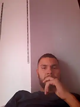 Chofle1 online show from May 2, 2:44 pm