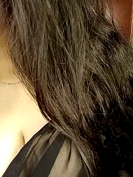 Snapshot of AK---47 chatting on March 1, 11:39 am AK---47 online show from March 1, 11:39 am