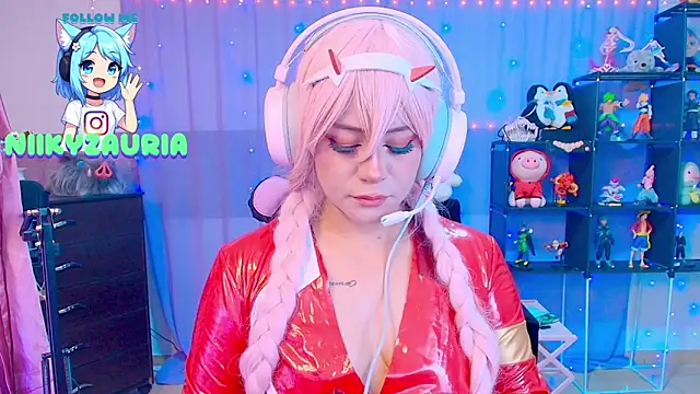  niiky online show from November 10, 10:47 am