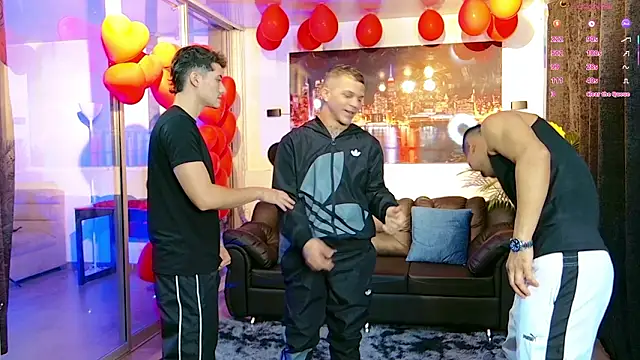 Snapshot of Boysgang_sex chatting on February 15, 11:52 am Boysgang sex online show from February 15, 11:52 am