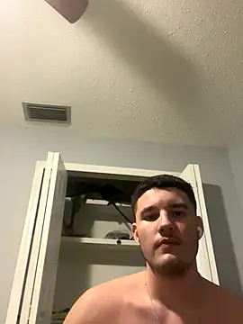 Snapshot of Shaded24 chatting on October 31, 7:42 am Shaded24 online show from October 31, 7:42 am