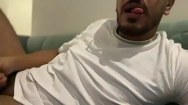 Snapshot of Mooka69 chatting on September 26, 10:14 pm Mooka69 online show from September 26, 10:14 pm