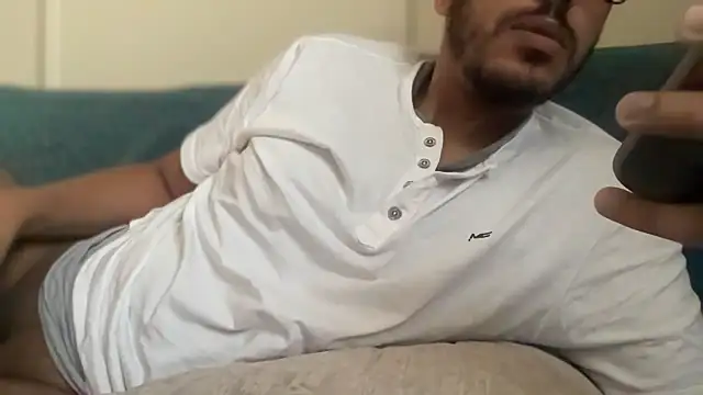 Snapshot of Mooka69 chatting on December 5, 1:20 pm Mooka69 online show from December 5, 1:20 pm