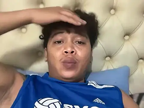 asian sweetboy online show from February 21, 6:47 am