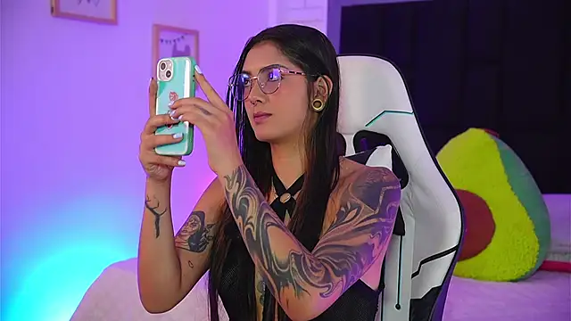 Marianamonroe  online show from March 19, 7:07 pm