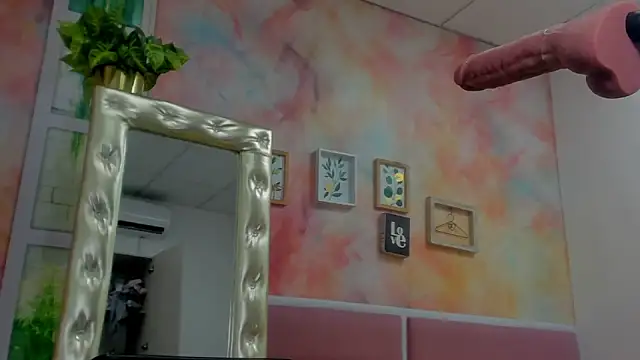 Idiris big online show from February 26, 4:24 pm