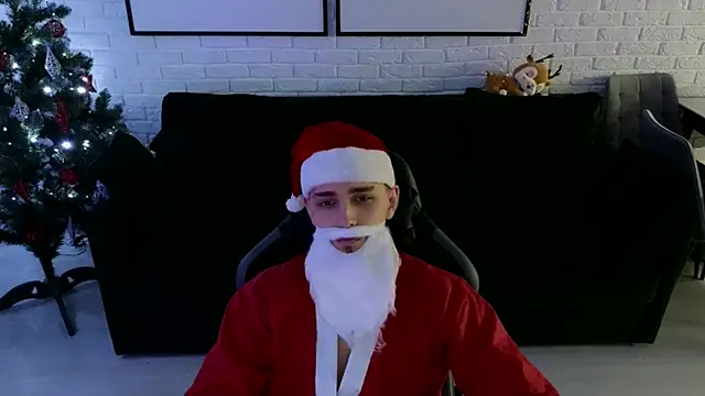 Snapshot of Larstar01 chatting on December 26, 2:01 am Larstar01 online show from December 26, 2:01 am