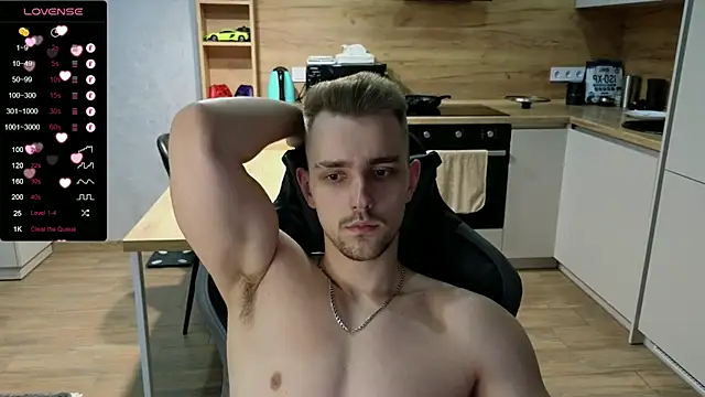 Snapshot of Larstar01 chatting on February 9, 4:29 pm Larstar01 online show from February 9, 4:29 pm