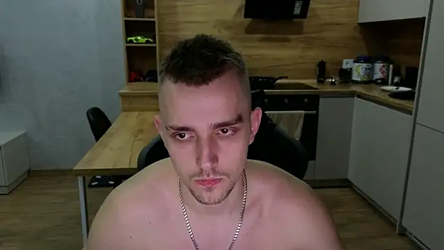 Snapshot of Larstar01 chatting on February 17, 4:04 pm Larstar01 online show from February 17, 4:04 pm