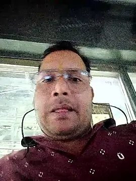 DeepakXxxR86 online show from March 10, 7:52 pm