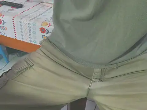 triangle0623 online show from November 6, 8:04 am