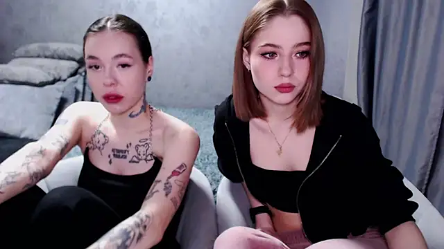 naughty dakota online show from April 8, 8:36 am