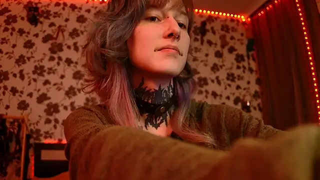 Littlespacemouse online show from September 12, 10:21 pm