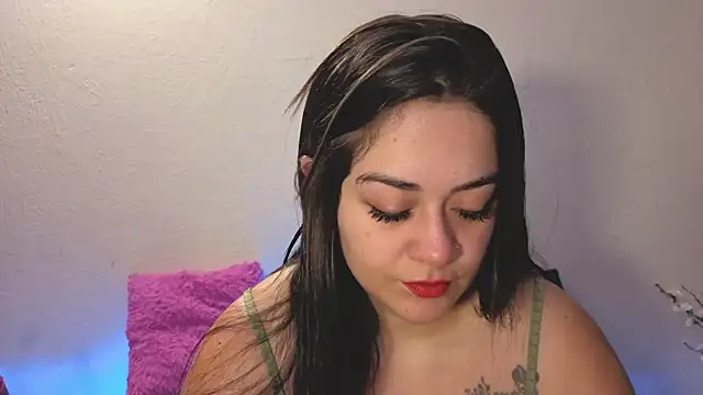 nahomi sweett online show from July 11, 11:13 am