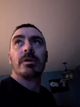 jonnyjenner online show from November 15, 2:42 am