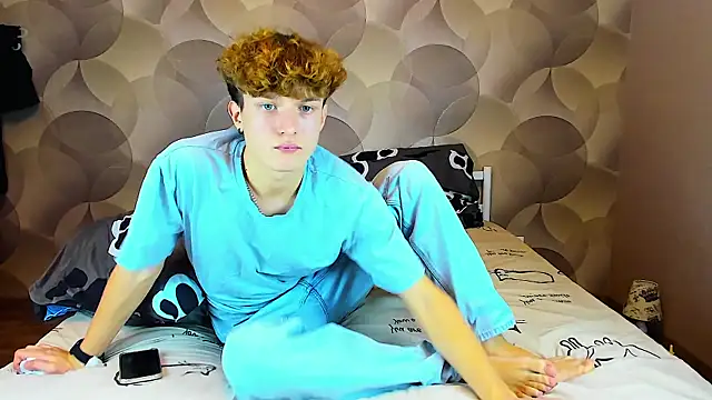 Snapshot of Ian_Flor chatting on November 24, 12:49 pm Ian Flor online show from November 24, 12:49 pm