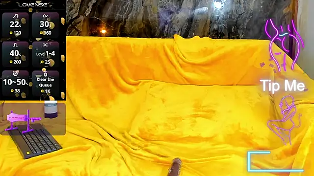 Snapshot of Hottwinkguys chatting on February 10, 9:04 pm Hottwinkguys online show from February 10, 9:04 pm