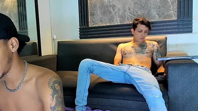 Snapshot of Hottwinkguys chatting on October 6, 12:46 pm Hottwinkguys online show from October 6, 12:46 pm