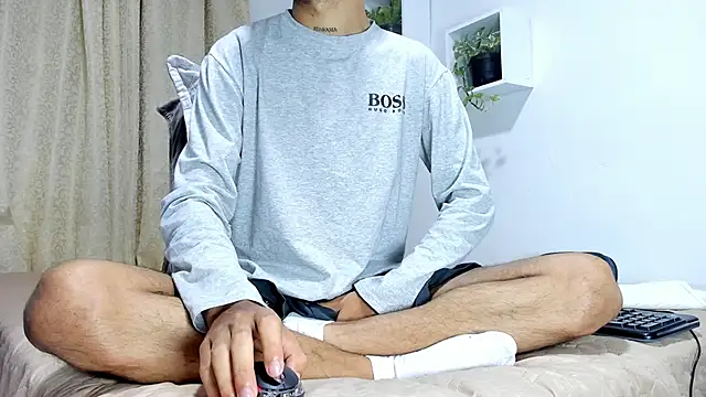 Aronxxs online show from March 3, 10:17 am