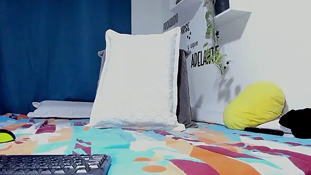 Aronxxs online show from March 1, 9:22 am