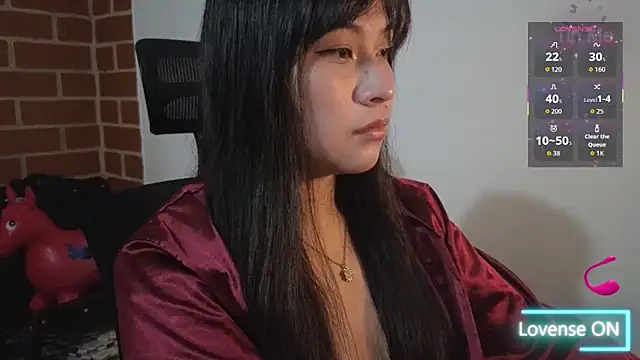 Caroll Luna online show from October 4, 1:58 am