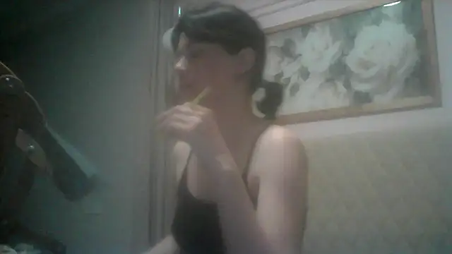 SunElizabeth online show from March 12, 4:35 pm