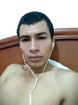 Snapshot of 008Alexan chatting on December 23, 1:03 pm 008Alexan online show from December 23, 1:03 pm