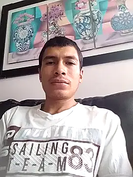 Snapshot of 008Alexan chatting on February 5, 5:53 pm 008Alexan online show from February 5, 5:53 pm