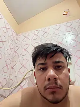 Snapshot of NakedPlayBoy chatting on December 24, 2:43 am NakedPlayBoy online show from December 24, 2:43 am