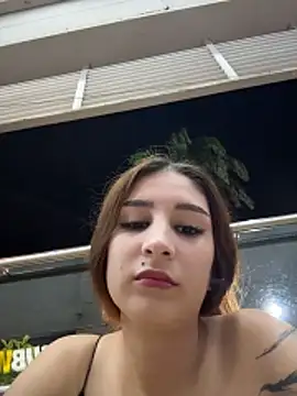 Mon Cherry online show from February 12, 1:33 am