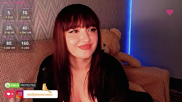 emilymoore   online show from December 11, 12:44 am