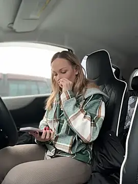 LavenderHot online show from December 15, 3:00 am