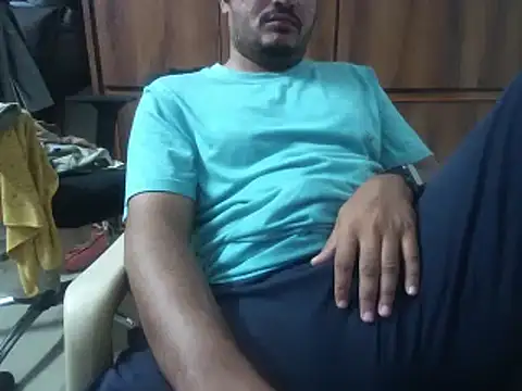 naughtymike0007 online show from October 24, 4:47 pm