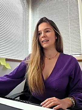 lucie mehott online show from February 17, 10:01 am