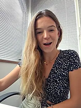 lucie mehott online show from August 5, 9:45 am