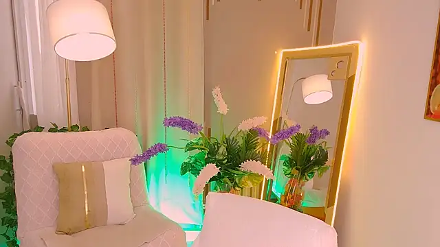 Miss ash online show from February 8, 9:15 pm