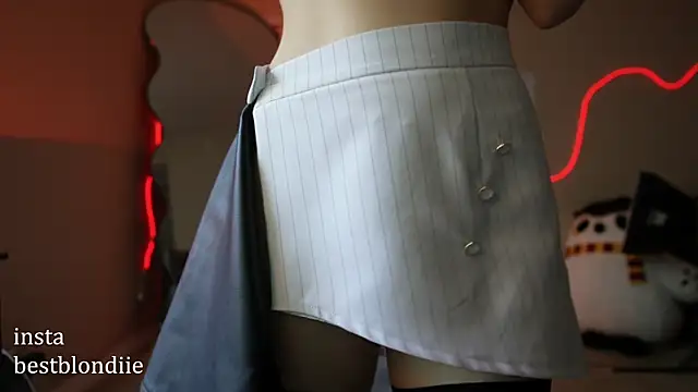 Snapshot of bestblonde chatting on January 20, 8:18 pm bestblonde online show from January 20, 8:18 pm