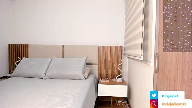 MalejaDiaz  online show from November 28, 4:31 pm