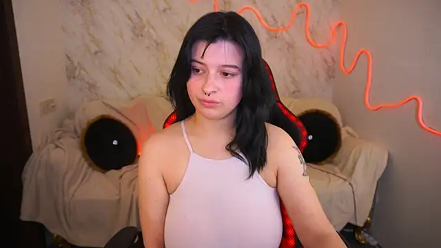 Miki Kivi online show from December 13, 7:53 pm