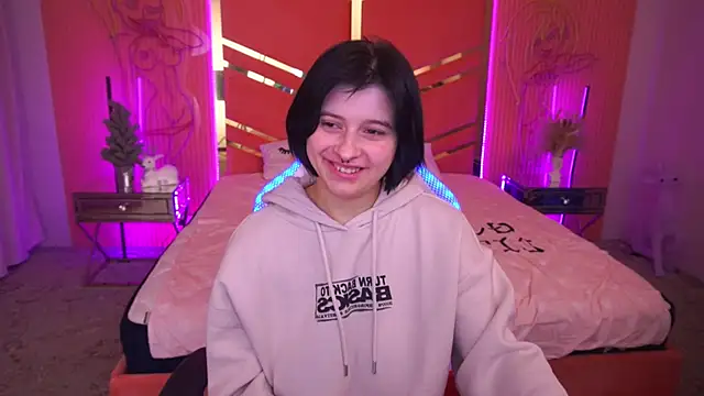 Miki Kivi online show from January 19, 9:55 pm